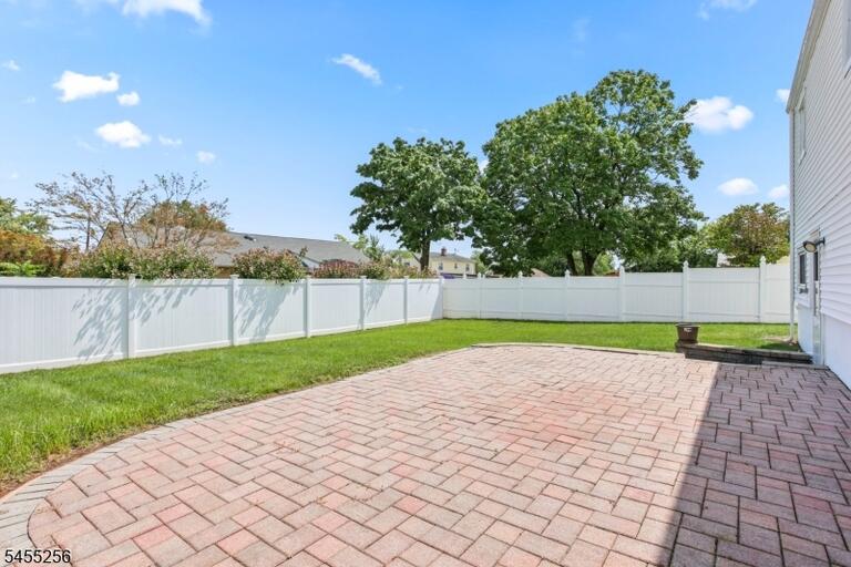 Property listing MLS 4048085 photo 30