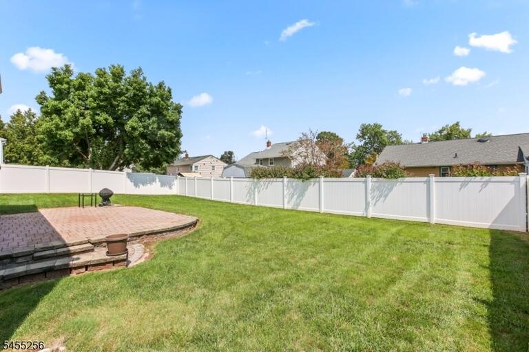 Property listing MLS 4048085 photo 34