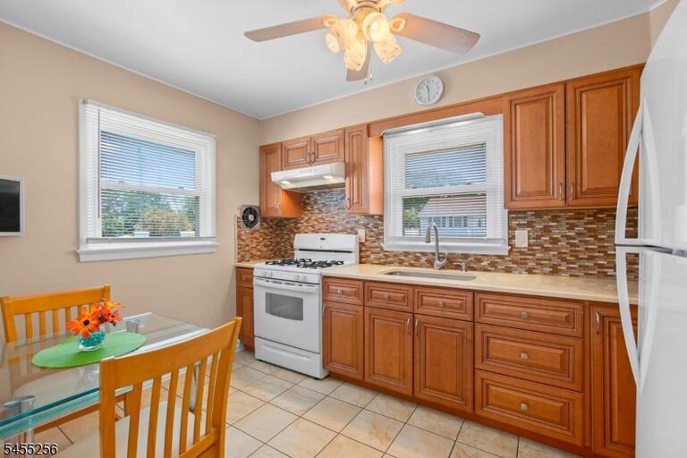 Property listing MLS 4048085 photo 7