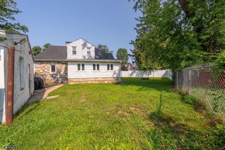 Property listing MLS 4048107 photo 29