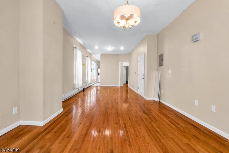 Property listing MLS 4048110 photo 22