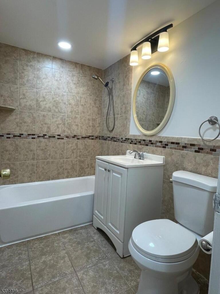 Property listing MLS 4048128 photo 11