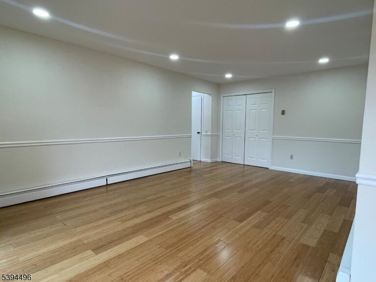 Property listing MLS 4048128 photo 7