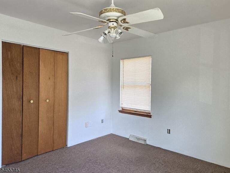 Property listing MLS 4048144 photo 18