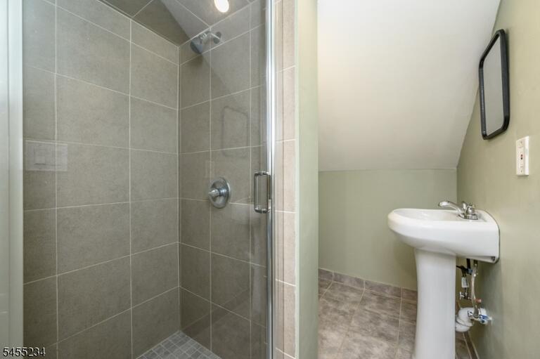 Property listing MLS 4048162 photo 35