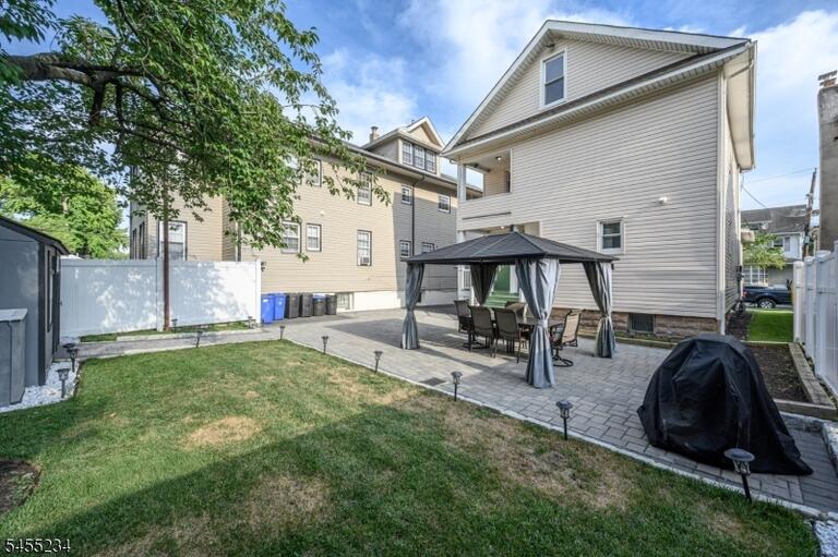 Property listing MLS 4048162 photo 39