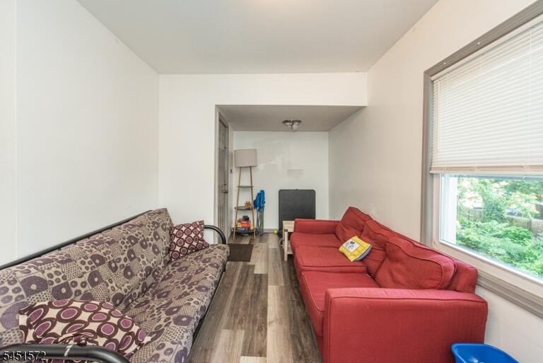 Property listing MLS 4048183 photo 14