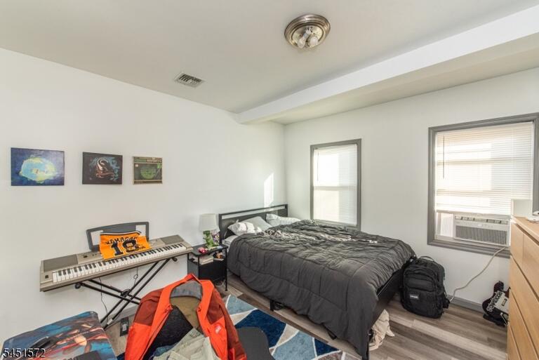 Property listing MLS 4048183 photo 9