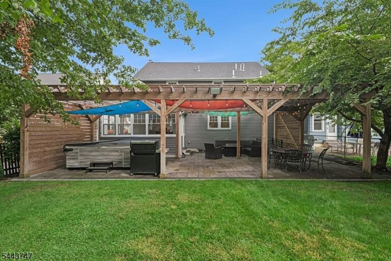 Property listing MLS 4048242 photo 41