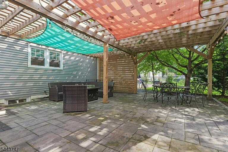 Property listing MLS 4048242 photo 45