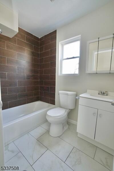 Property listing MLS 4048245 photo 13
