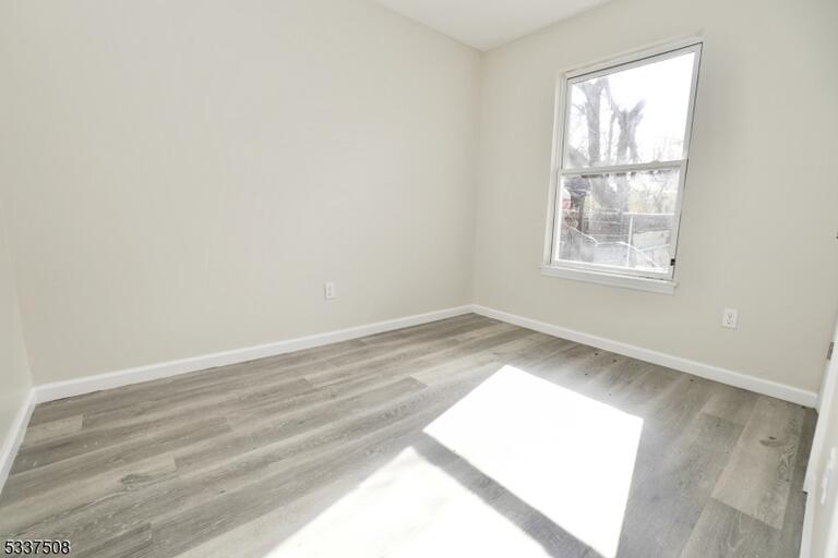 Property listing MLS 4048245 photo 8