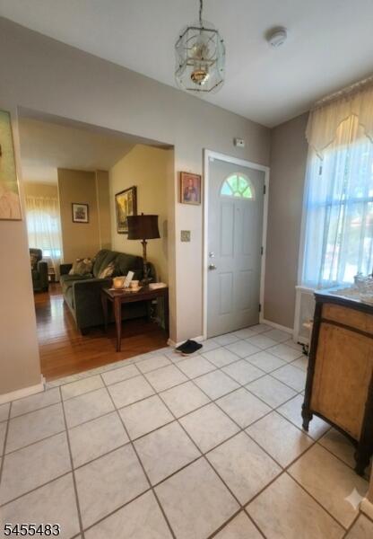 Property listing MLS 4048287 photo 3