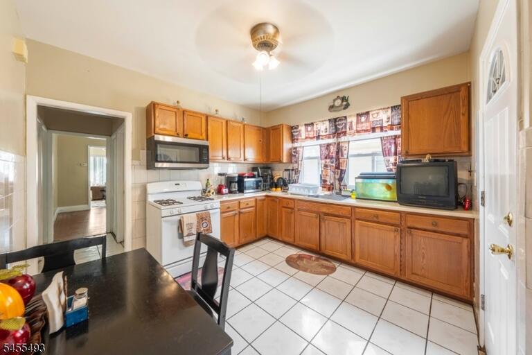Property listing MLS 4048299 photo 13