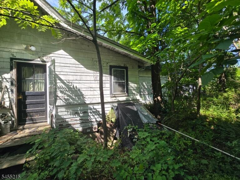 Property listing MLS 4048309 photo 6