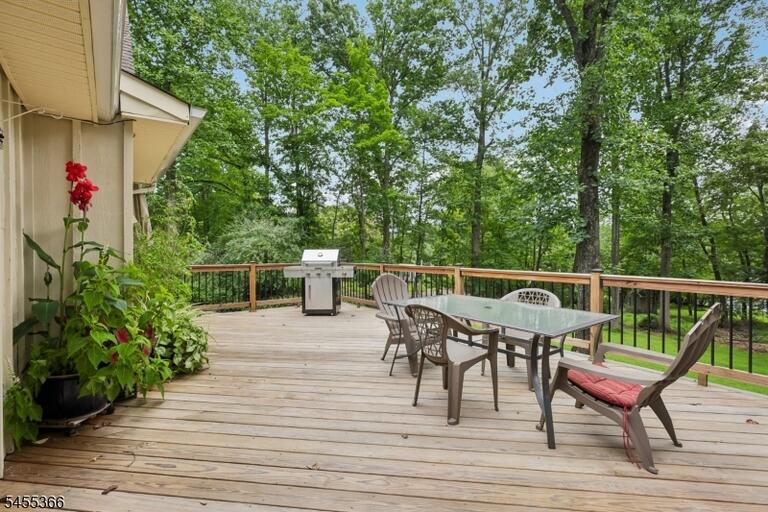 Property listing MLS 4048316 photo 39