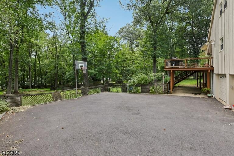 Property listing MLS 4048316 photo 43