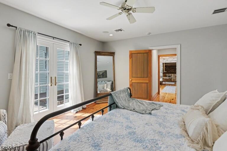 Property listing MLS 4048347 photo 28