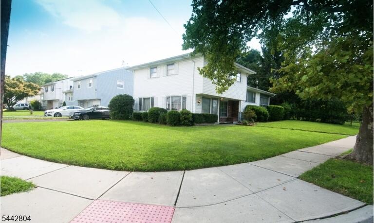 Property listing MLS 4048351 photo 2