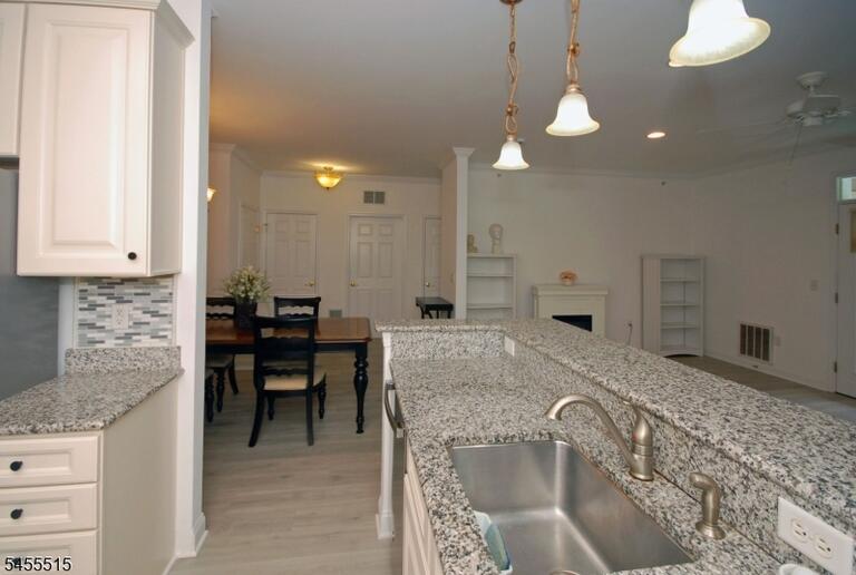 Property listing MLS 4048377 photo 7