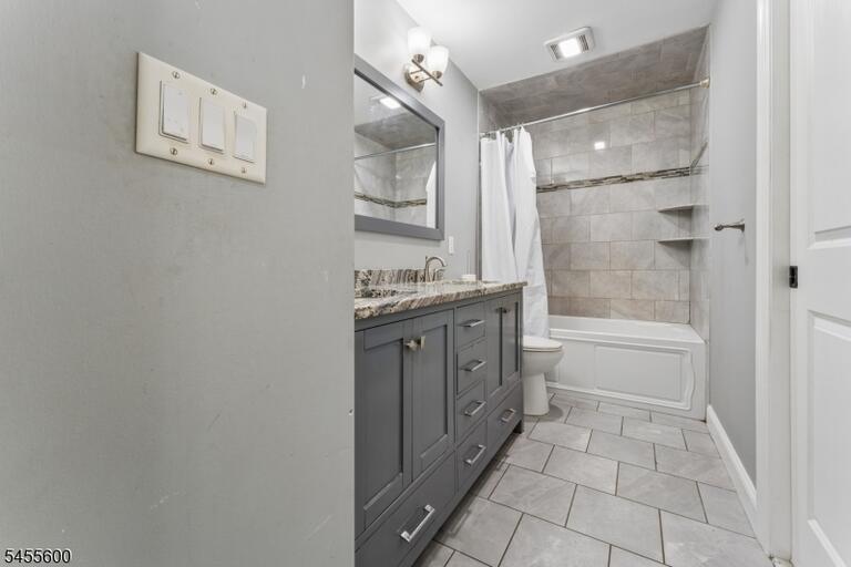 Property listing MLS 4048392 photo 17