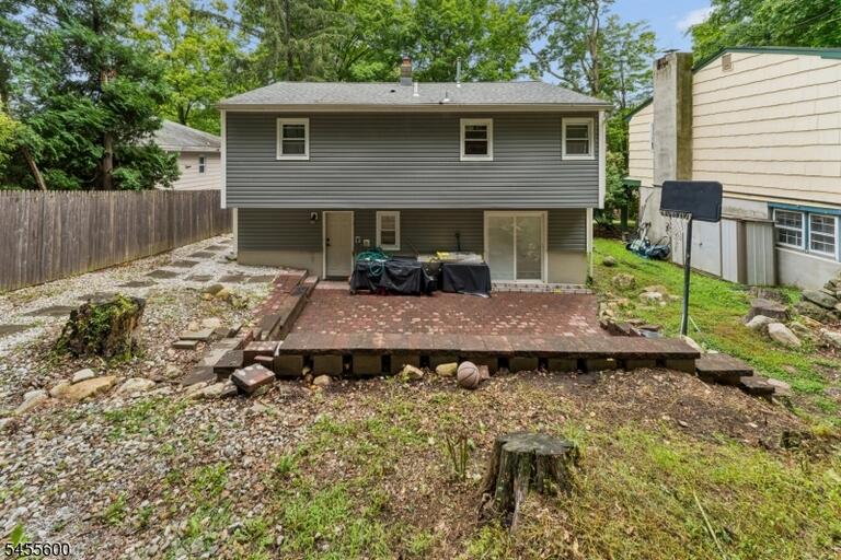 Property listing MLS 4048392 photo 5