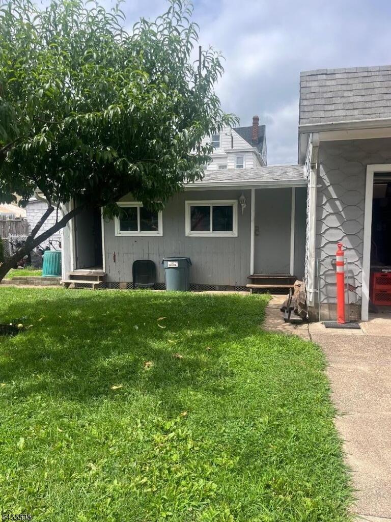 Property listing MLS 4048393 photo 2