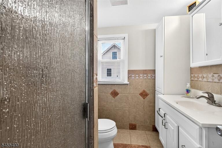 Property listing MLS 4048402 photo 18
