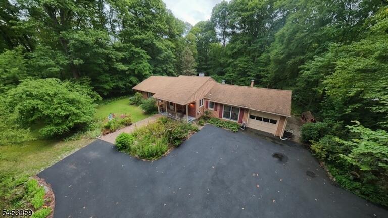 Property listing MLS 4048414 photo 4