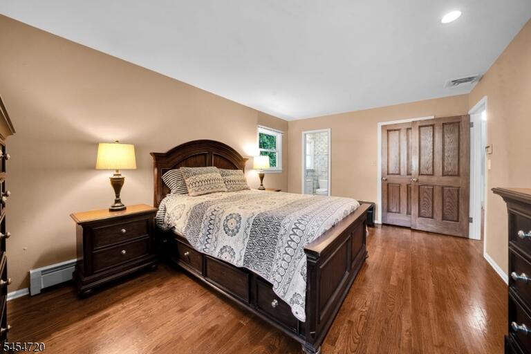 Property listing MLS 4048417 photo 29