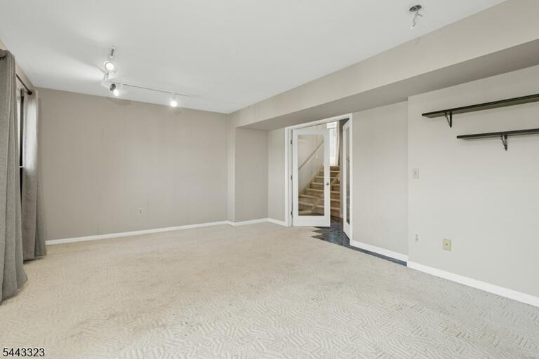 Property listing MLS 4048418 photo 15