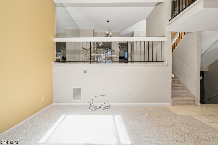 Property listing MLS 4048418 photo 2