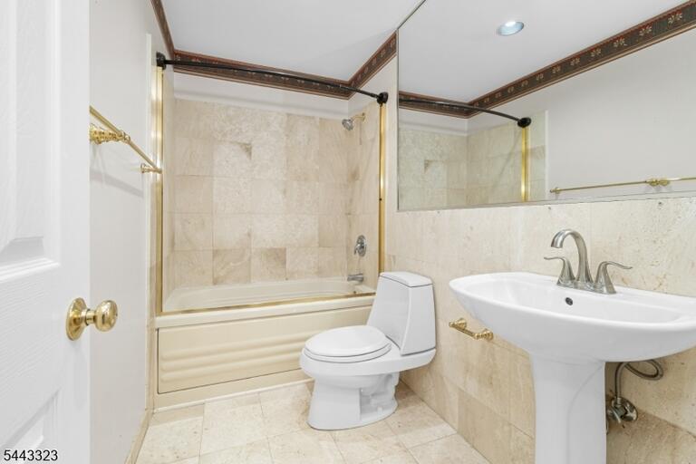 Property listing MLS 4048418 photo 21