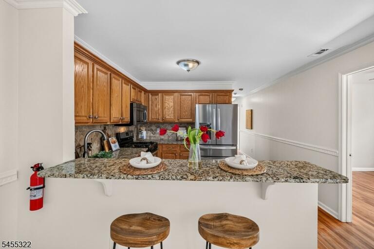 Property listing MLS 4048419 photo 11