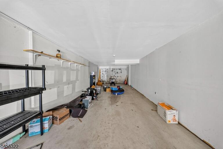 Property listing MLS 4048419 photo 35