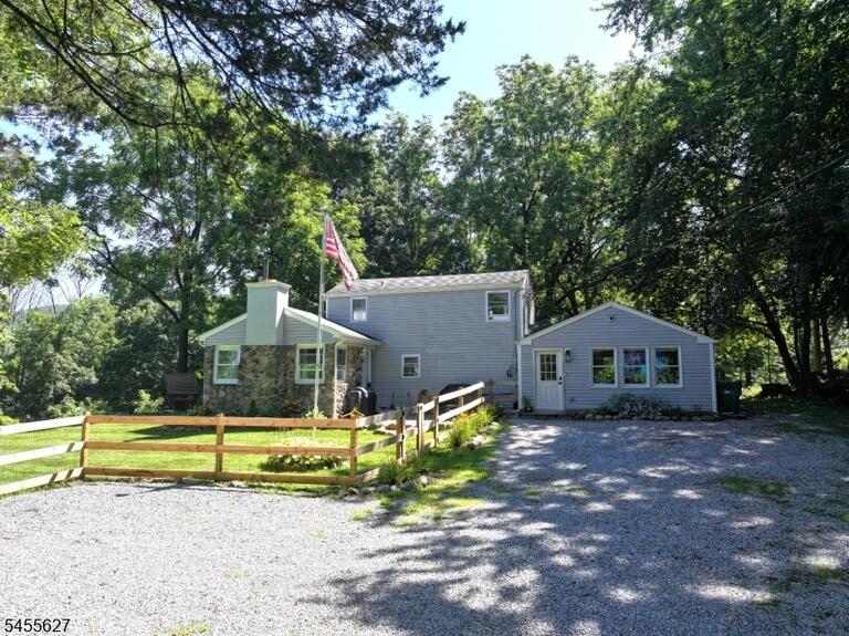 Property listing MLS 4048420 photo 42