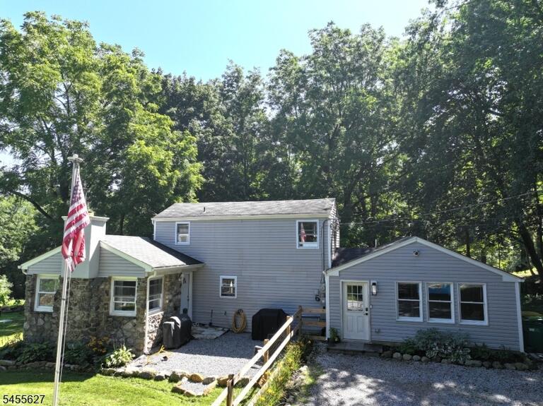 Property listing MLS 4048420 photo 45