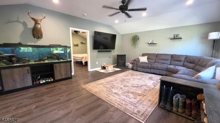 Property listing MLS 4048420 photo 6