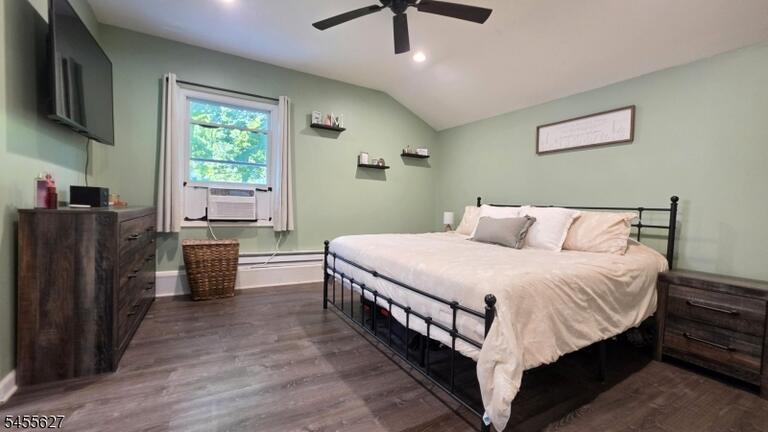 Property listing MLS 4048420 photo 8