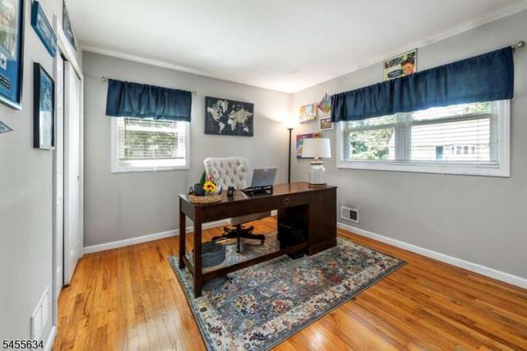 Property listing MLS 4048424 photo 18