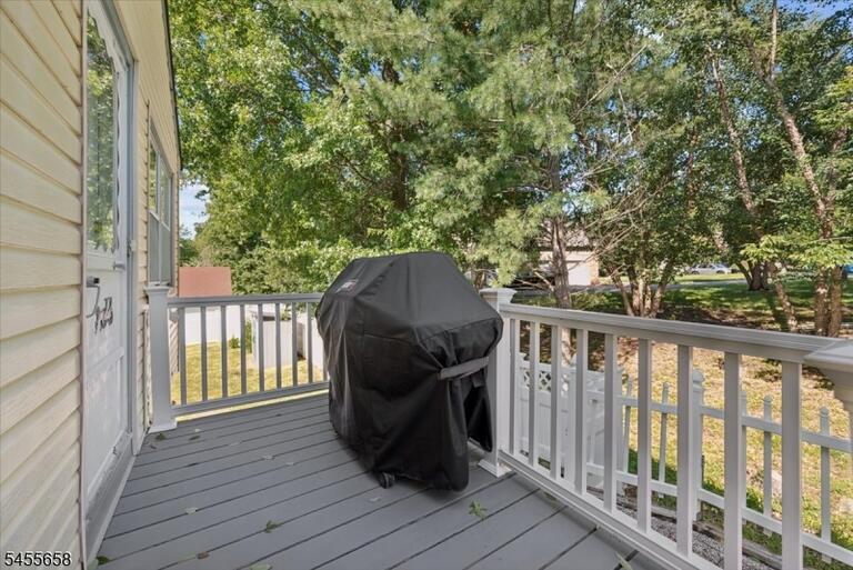 Property listing MLS 4048436 photo 19
