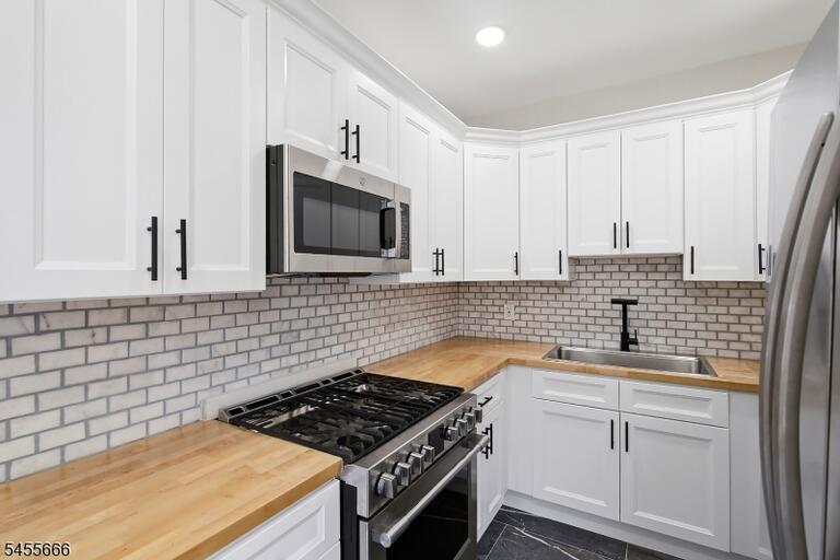 Property listing MLS 4048441 photo 16