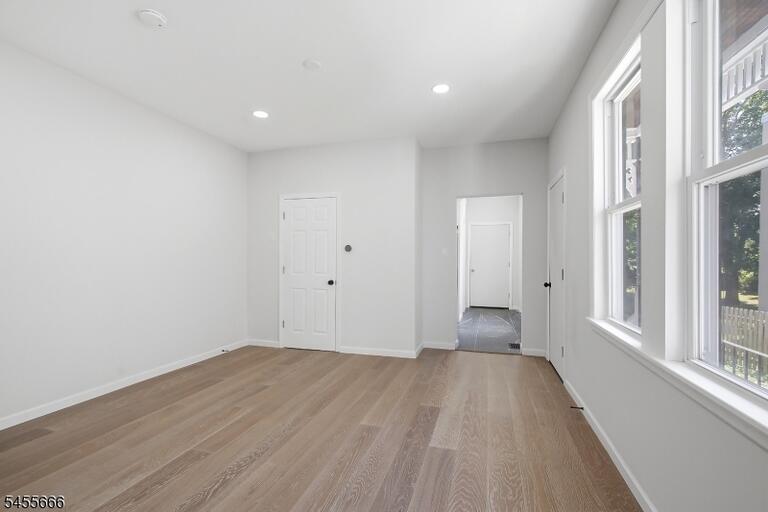 Property listing MLS 4048441 photo 9