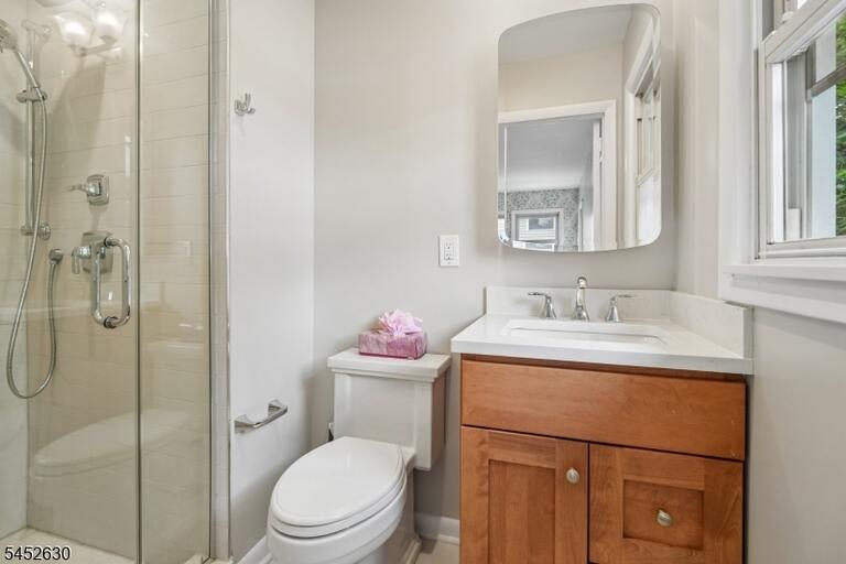 Property listing MLS 4048455 photo 11