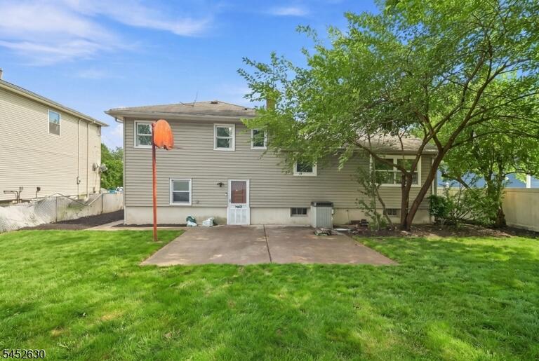 Property listing MLS 4048455 photo 19
