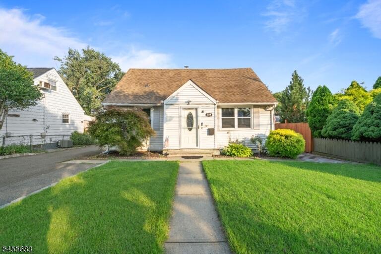Property listing MLS 4048458 photo 2