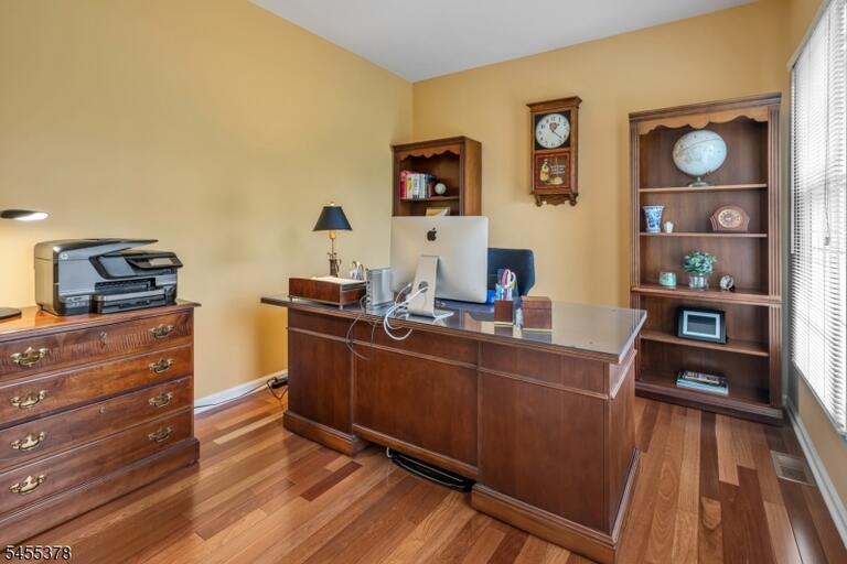 Property listing MLS 4048503 photo 8