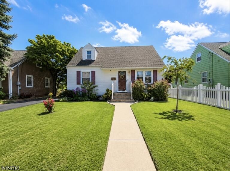 Property listing MLS 4048533 photo 1