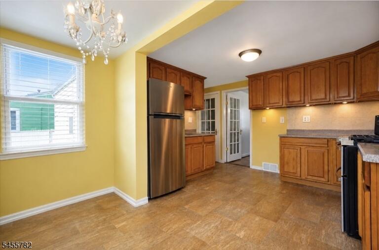 Property listing MLS 4048533 photo 10