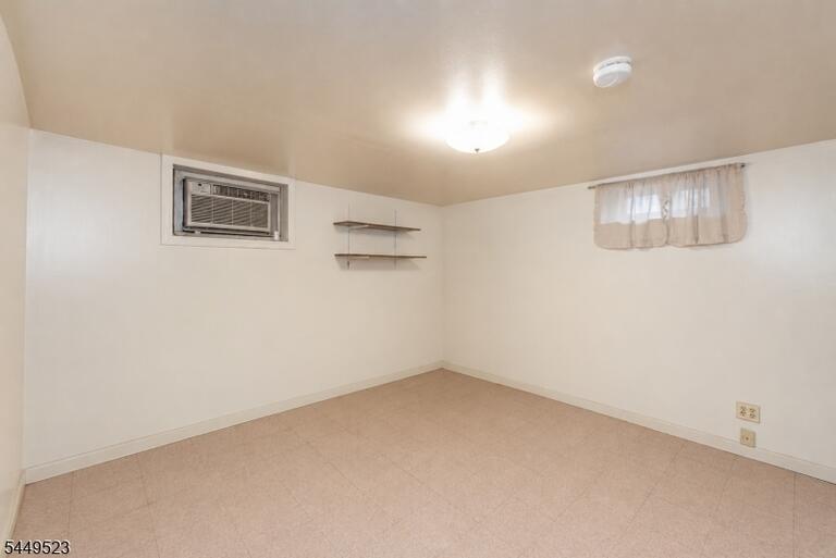 Property listing MLS 4048535 photo 23